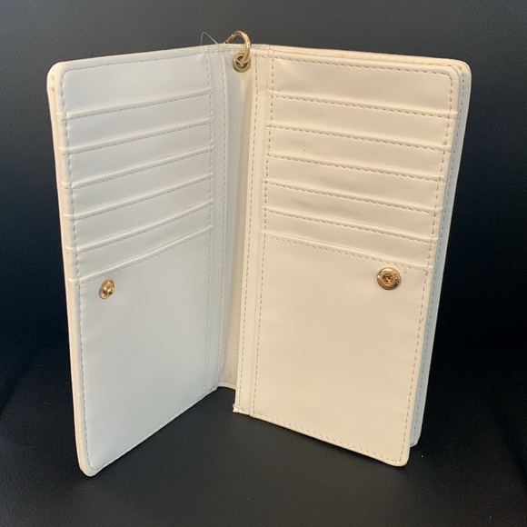 White Aldo Hiruma Wristlet - Picture 3 of 4